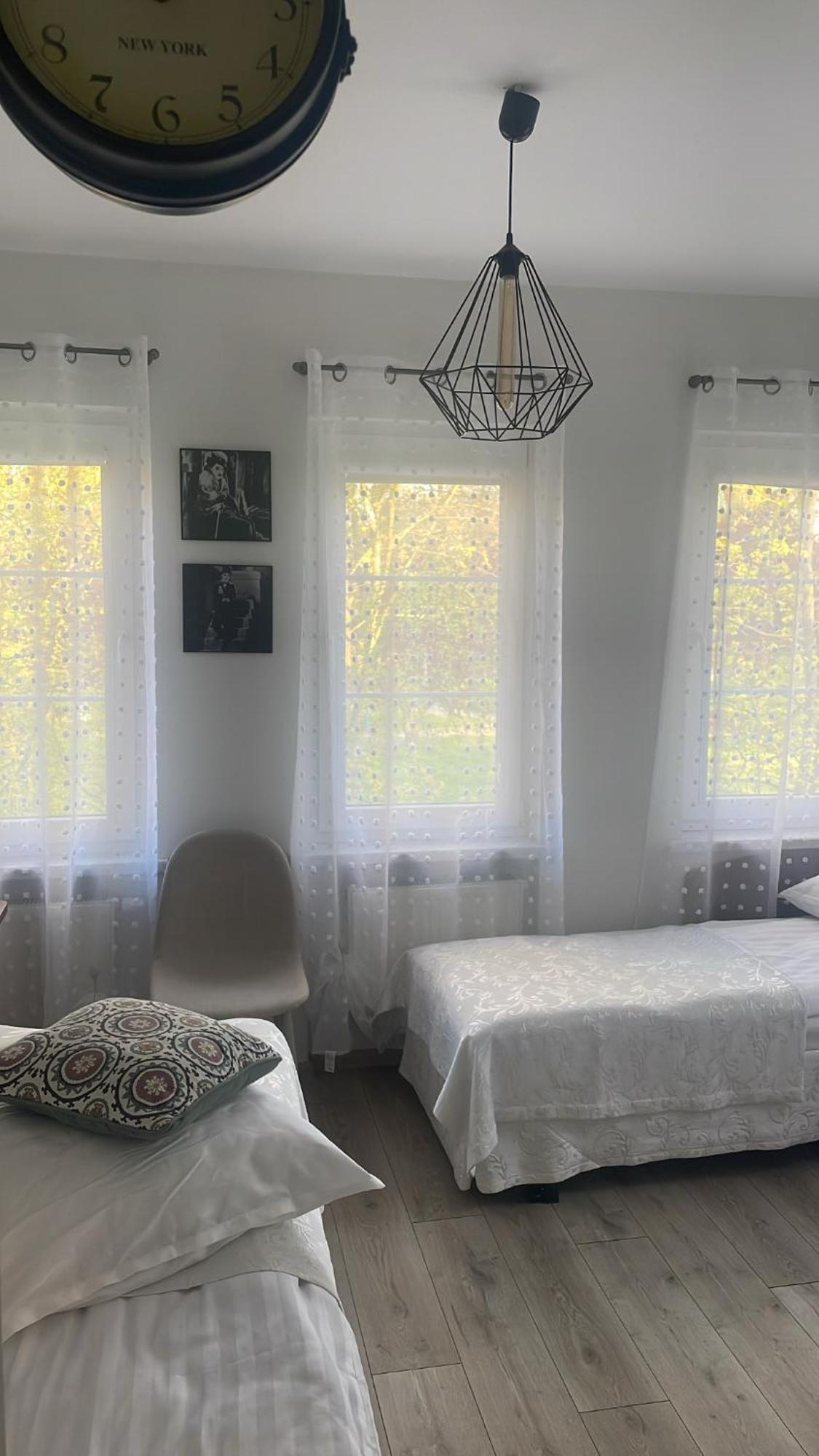 Pokoje Goscinne W Starym Kinie Ustka Exteriör bild